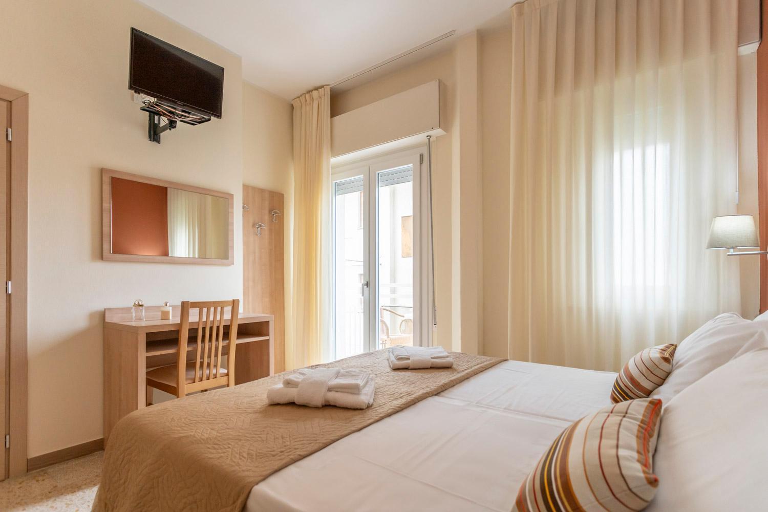 Hotel Cormoran Riccione Exterior foto